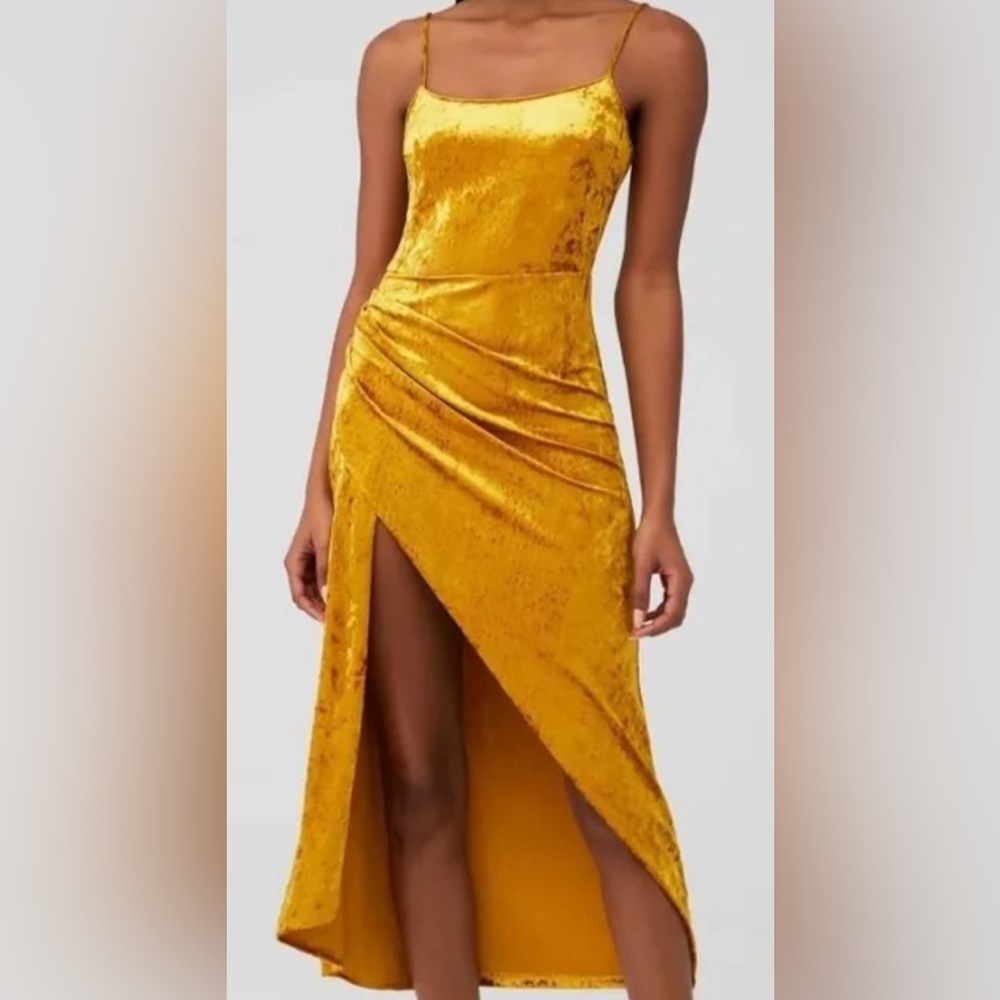 SAYLOR Crushed Velvet midi Dress